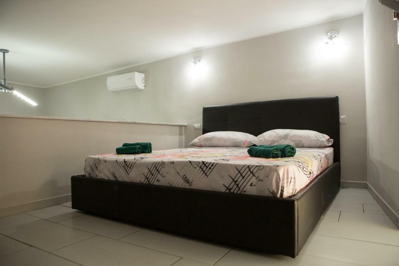 Casa Toto' Apartment Napoli Bagian luar foto