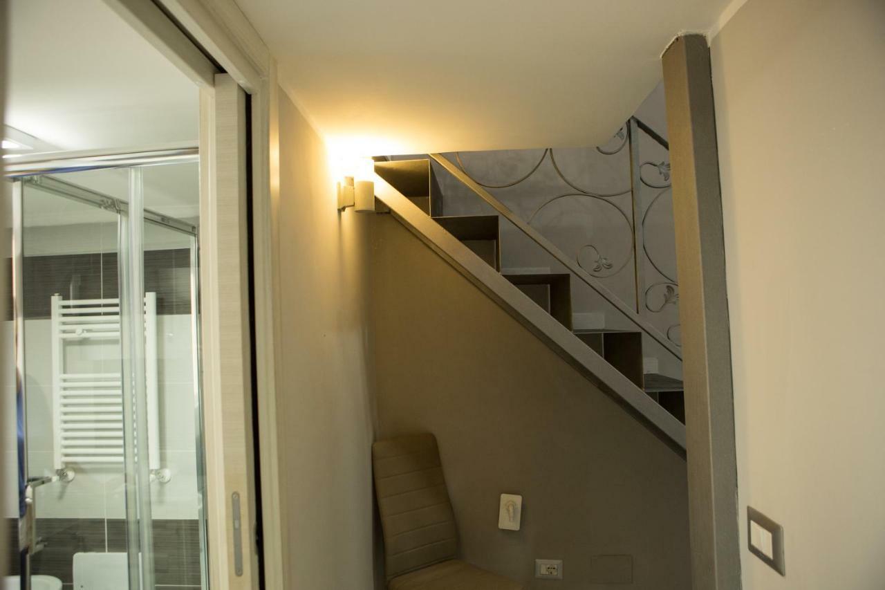 Casa Toto' Apartment Napoli Bagian luar foto