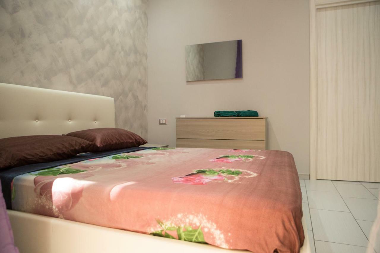 Casa Toto' Apartment Napoli Bagian luar foto
