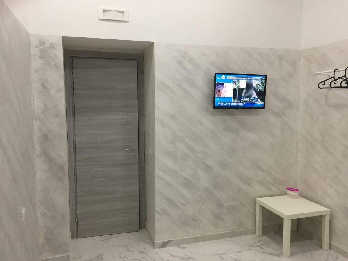 Casa Toto' Apartment Napoli Bagian luar foto